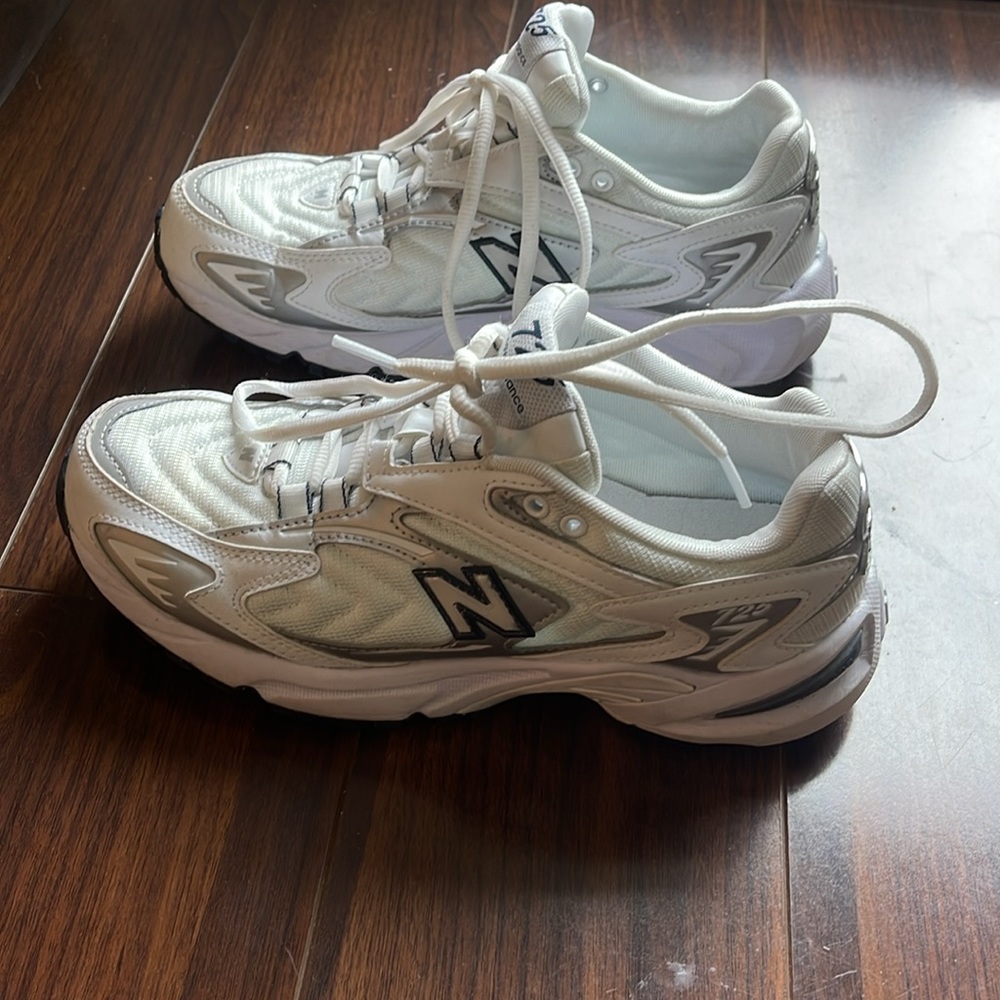 New balance 725